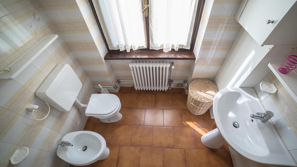 Apartmán Casa Enrico Pieve Di Ledro Pokoj fotografie